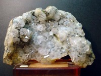Fragmento de una geoda de cristal de roca de las terreras de Portmn 