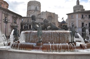 Fuente de la Plaza de la Mare de Deu 