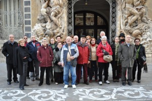 El grupo con el Palacio detr�s 