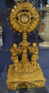 Palacio del Marqu�s de Dos Aguas-custodia de cer�mica 