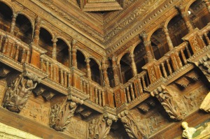 Generalitat-galer�a y balaustrada de la sala nueva pel�n sucia digo yo 