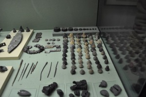  Mula-El Cigarralejo-fusayolas y otros objetos 