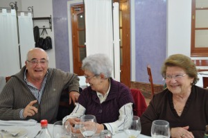  Dos risue�os y una simp�tica 