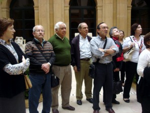 Atentos a la explicaera 