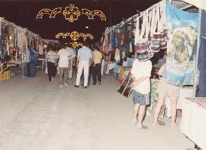  Uno de los muchos mercadillos ambulantes 