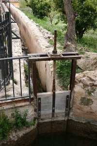  Compuerta de la acequia del molino 