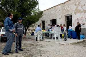 Romeros comiendo en las Kalendas 