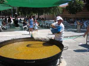 Paella gigante para todos los benielenses 