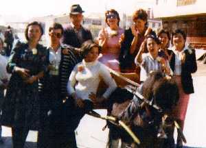 Fotos histricas. Romeros en un carro 
