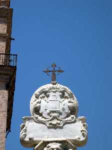 Cruz y Escudo 