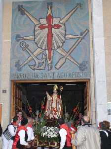  Salida de la Iglesia de Santiago Apstol 