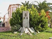 Monolito a la independencia municipal