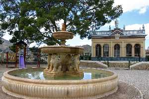 Abarn. Plaza de la Ermita 