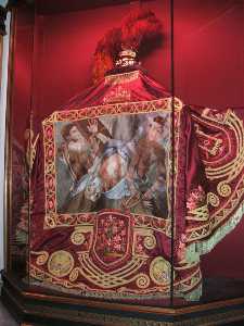 Manto de la Crucifixin de San Pedro 