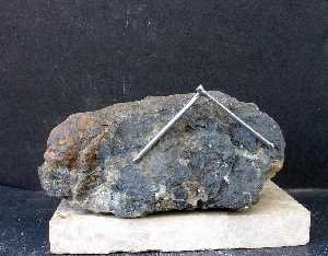Magnetita magntica de Cartagena. Ejemplar por cortesa de Matas Raja [Minerales]