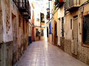 Vista de una calle tpica de Ojs