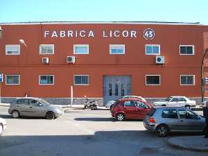 Fachada de la Fbrica de Licor 43 