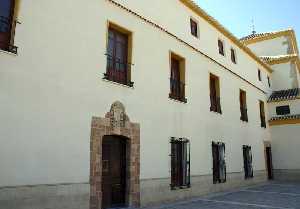 Entrada del convento de la Virgen de las Huertas