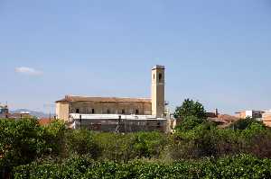Vista de la iglesia de Javal Nuevo