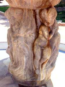 Detalle en la fuente de la plaza de los ngeles