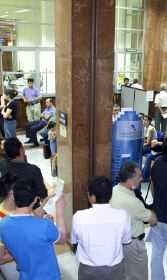Contribuyentes durante la campaa de Hacienda 2003