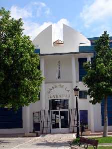 Casa de la juventud. Avda de Los Antolinos 