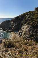 Figura 8. Cala del Cuartel de Ciscar,  rodeada del mismo tipo de acantilados que las anteriores y tambin como ellas de difcil acceso